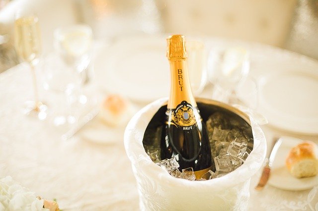 The Complete Champagne Guide